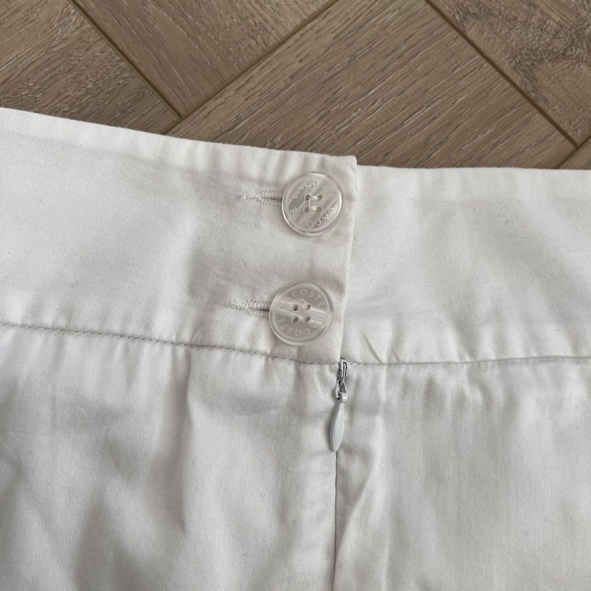 Lacoste Lacoste White Vintage Tennis Skirt Size 28" / US 6 / IT 42 - 2 Thumbnail