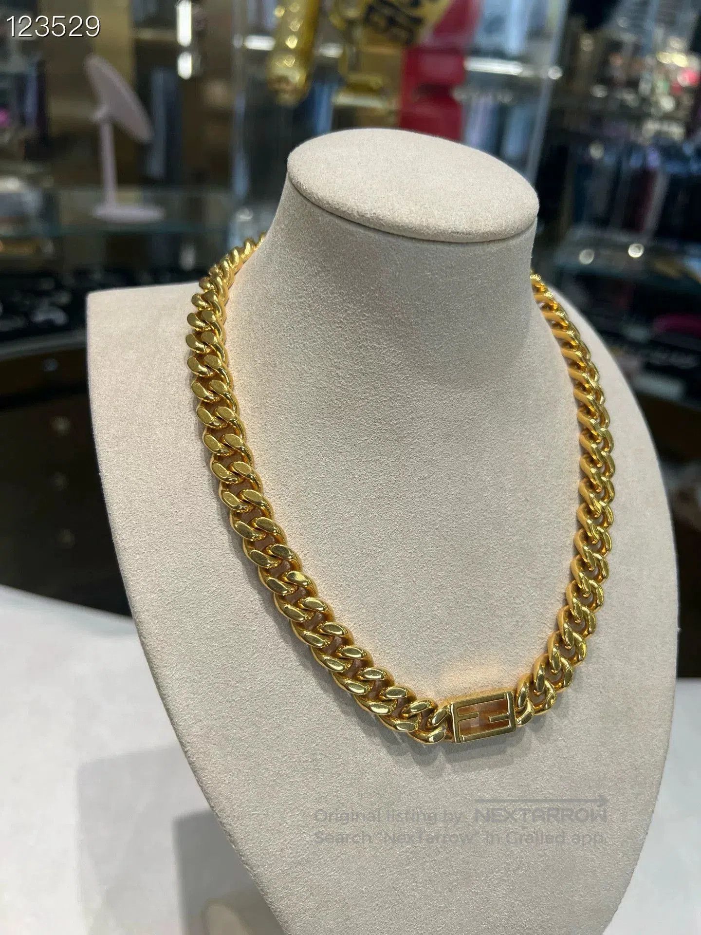 Fendi Fendi Gold Hollow Collar Necklace. Size ONE SIZE - 3 Thumbnail