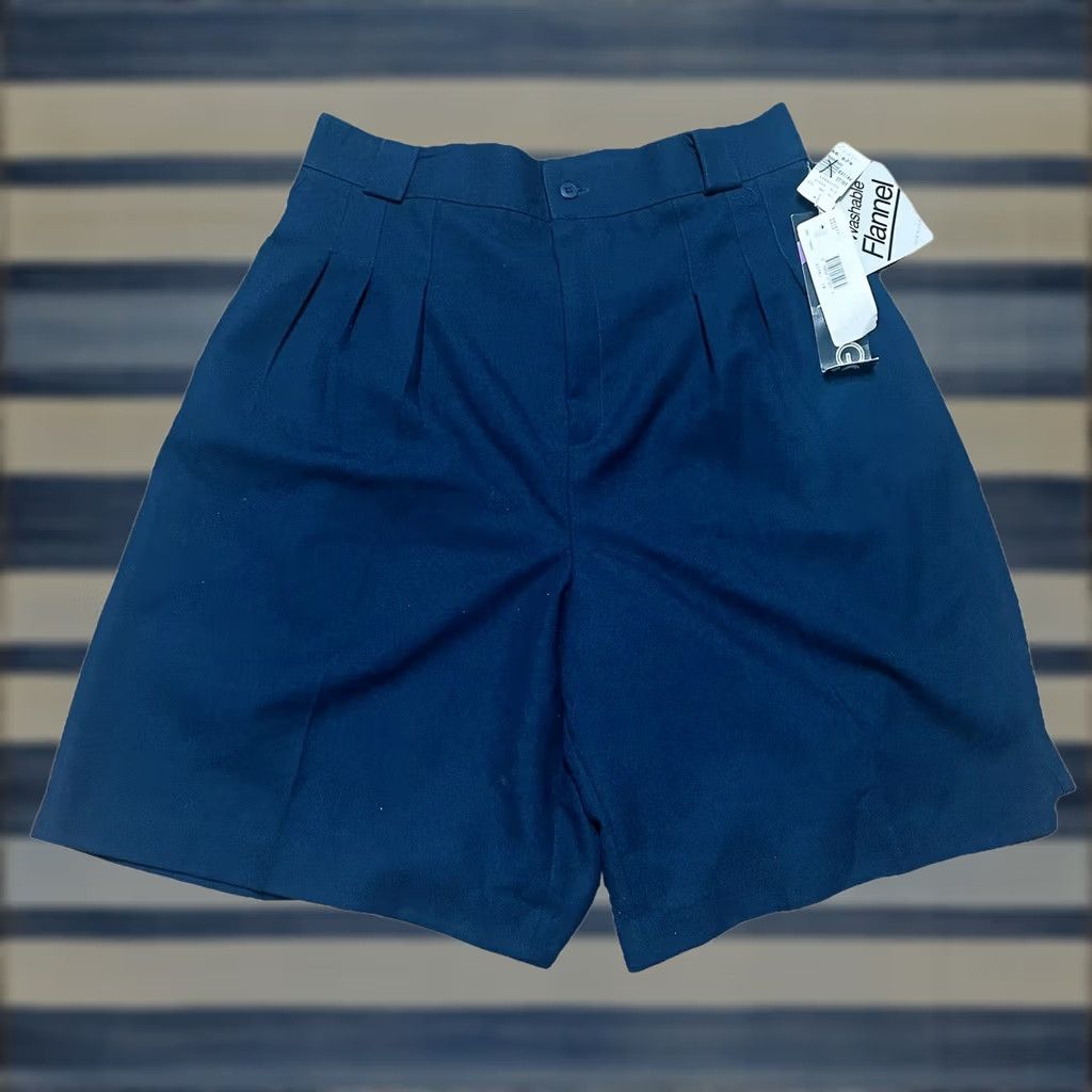 Vintage VINTAGE Briggs New York Flannel Shorts Navy Blue Sz 18 NWT Made In USA Women’s Shorts Size 40" / US 18 - 1 Thumbnail