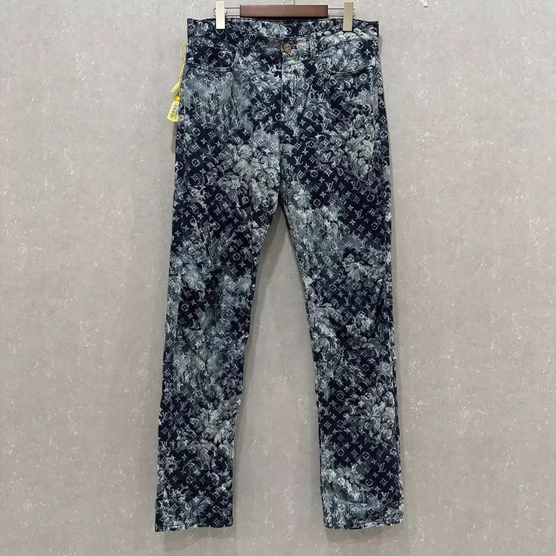 Louis Vuitton Louis Vuitton Logo Denim Pants for Men Size US 32 / EU 48 - 1 Thumbnail