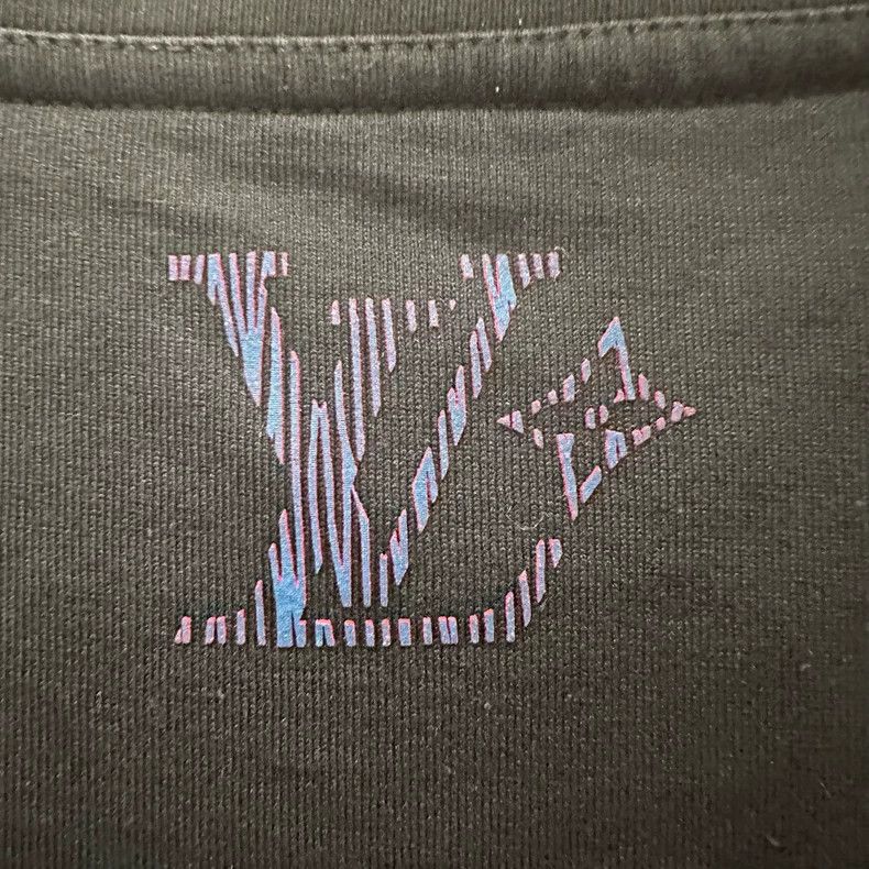 Louis Vuitton Louis Vuitton size 4l Spring Capsule Logo Letter Crew Neck Size US M / EU 48-50 / 2 - 7 Thumbnail
