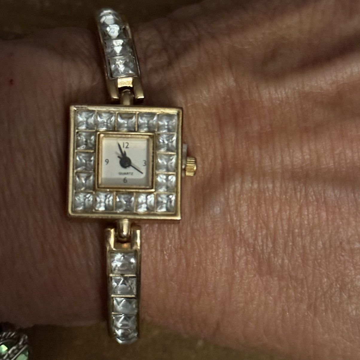 Vintage Vintage Yves Rocher gold tone crystal watch Size ONE SIZE - 3 Thumbnail