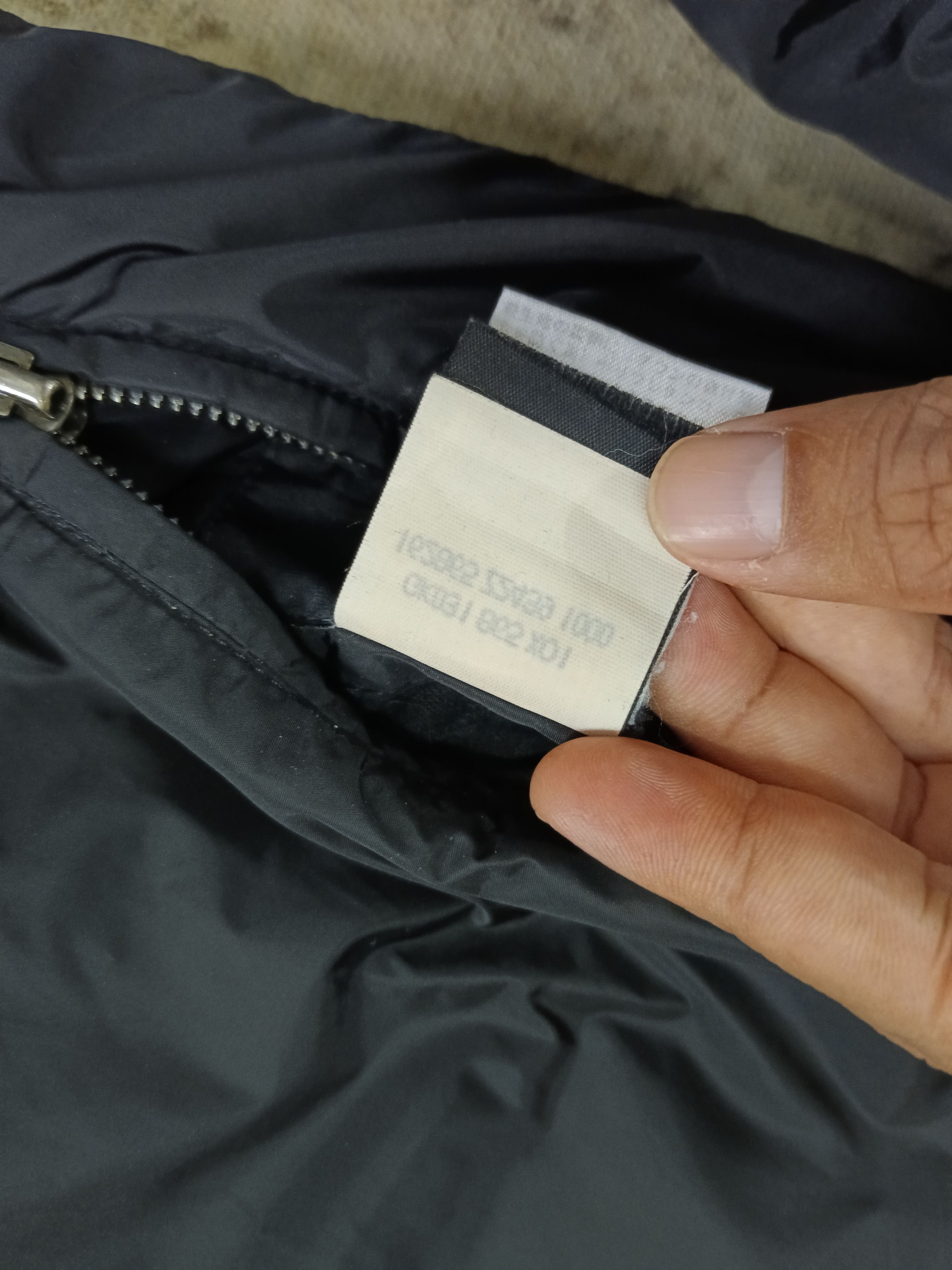 Gucci GUCCI DOWN PUFFER HOODIE JACKET Size US S / EU 44-46 / 1 - 15 Thumbnail