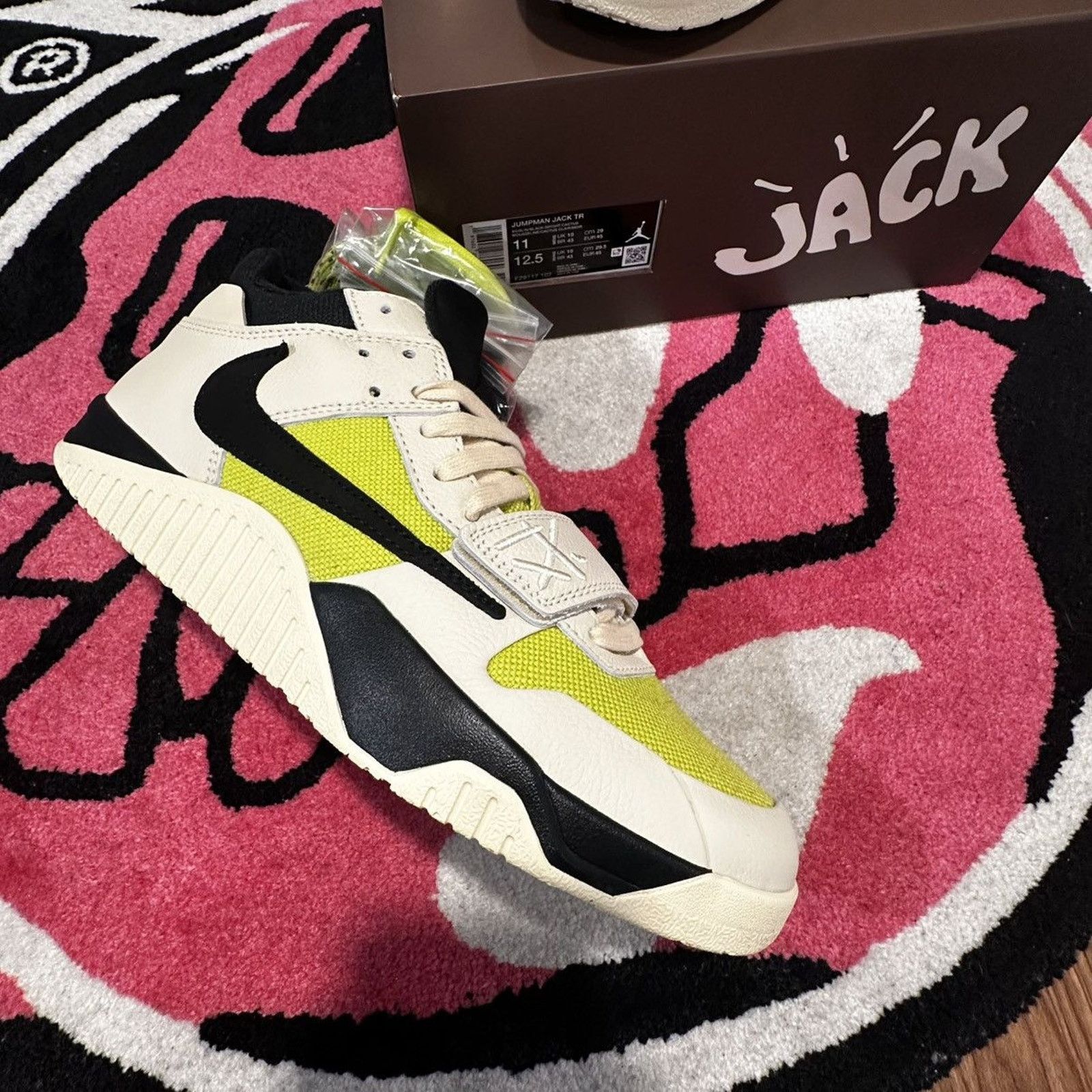Jordan Brand × Nike × Travis Scott Jordan Jumpman Jack TR Travis Scott Bright Cactus – Size 11 Size US 11 / EU 44 - 1 Thumbnail