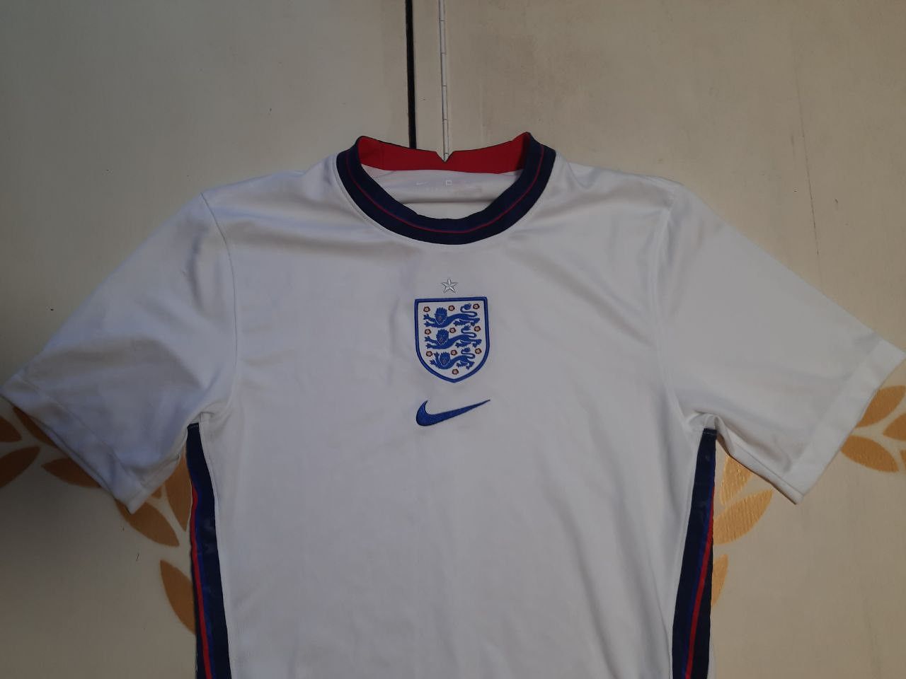 Nike Nike England Jersey 2020-2022 Size US XS / EU 42 / 0 - 3 Thumbnail