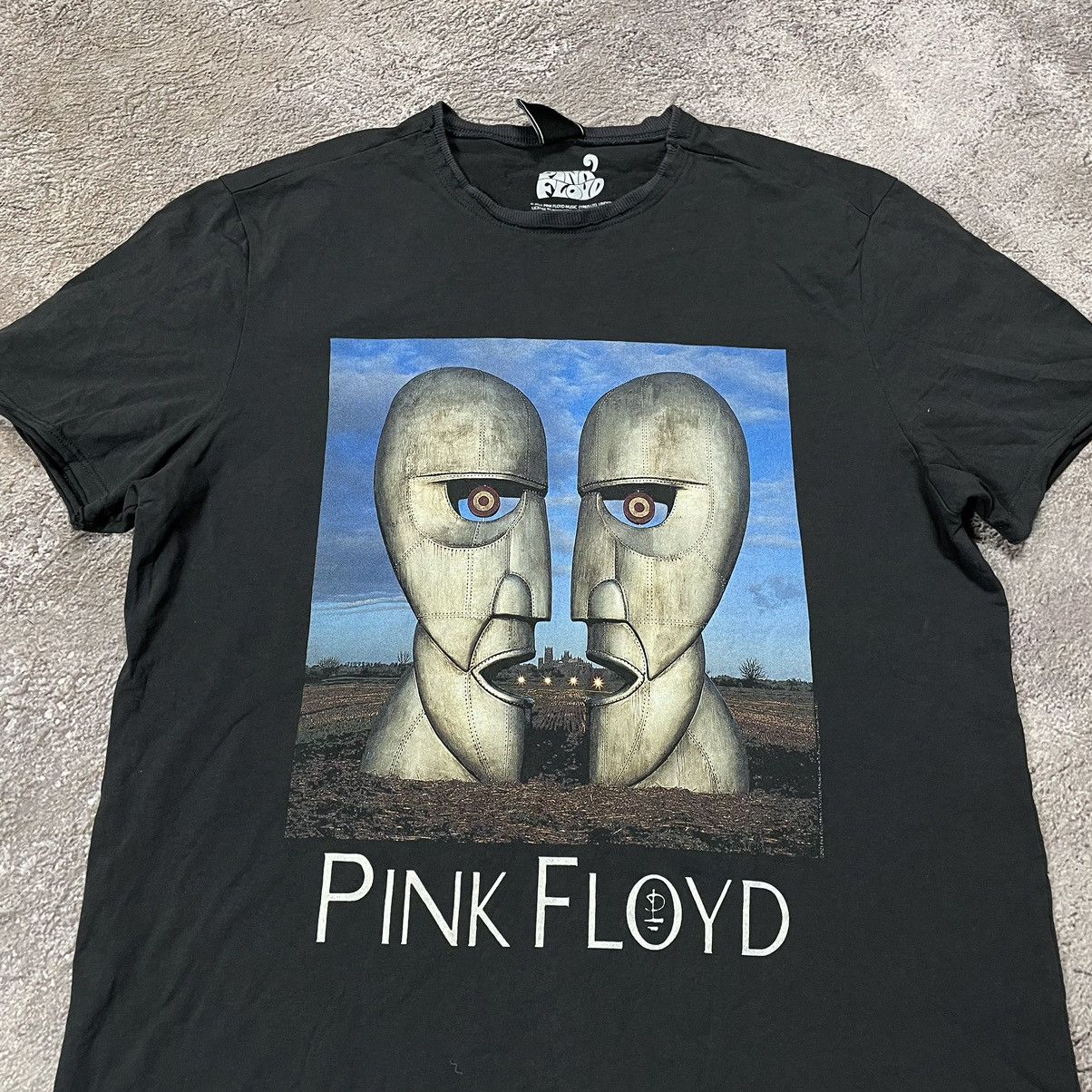 Vintage Vintage Pink Floyd Graphic Tee Y2K Grunge Band Tee Worn In M Size US M / EU 48-50 / 2 - 4 Thumbnail