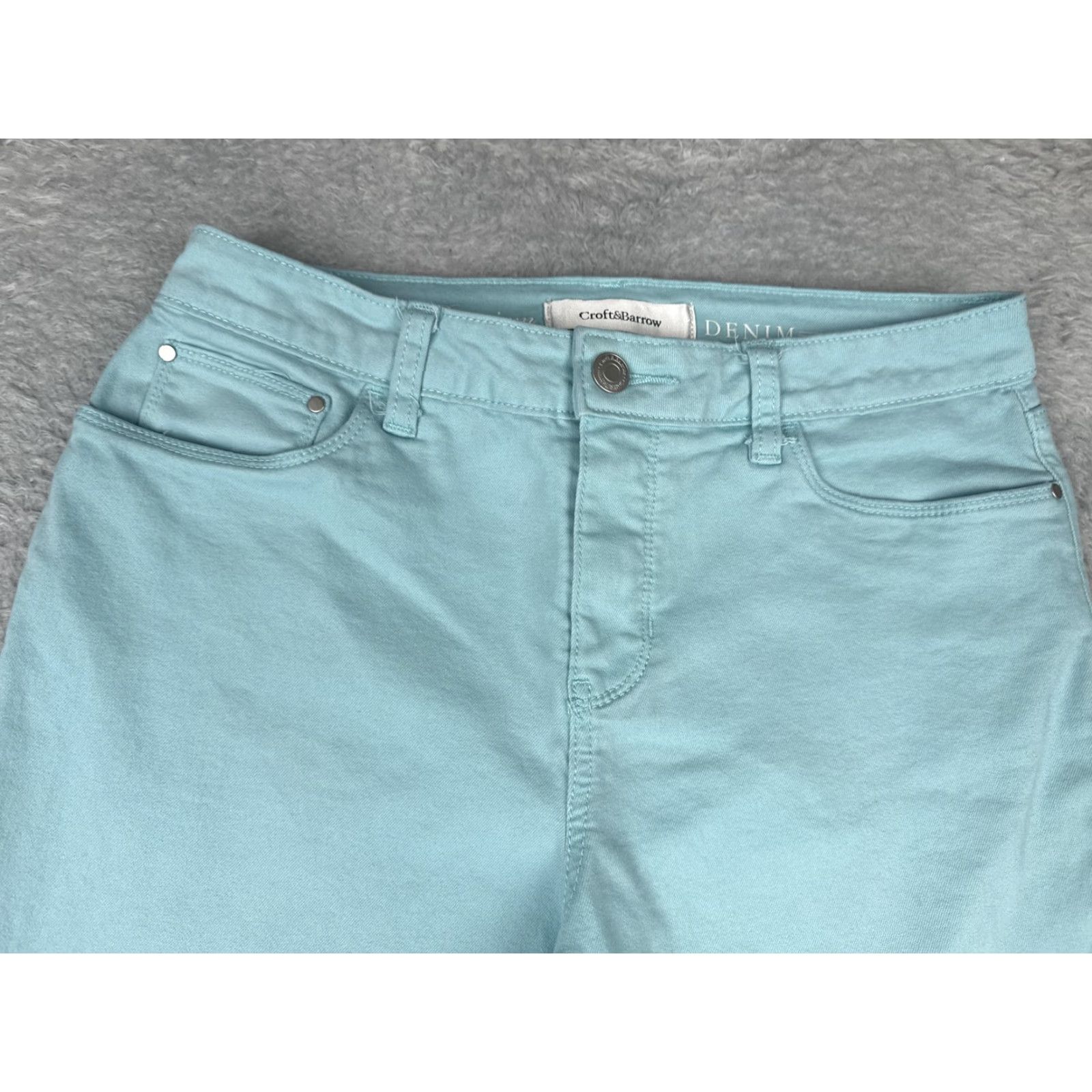 Croft & Barrow Croft & Barrow Jeans Capri Womens 8 Aqua Blue 5-Pocket Stretch Cropped Denim Size 30" / US 8 / IT 44 - 4 Thumbnail