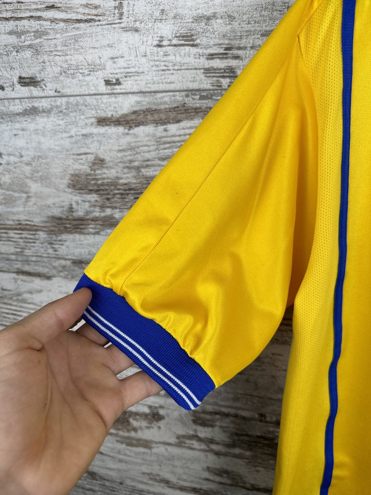 Nike × Vintage Mens Vintage Nike Leeds United FC 2000-02 T-shirt jersey Size US S / EU 44-46 / 1 - 5 Thumbnail