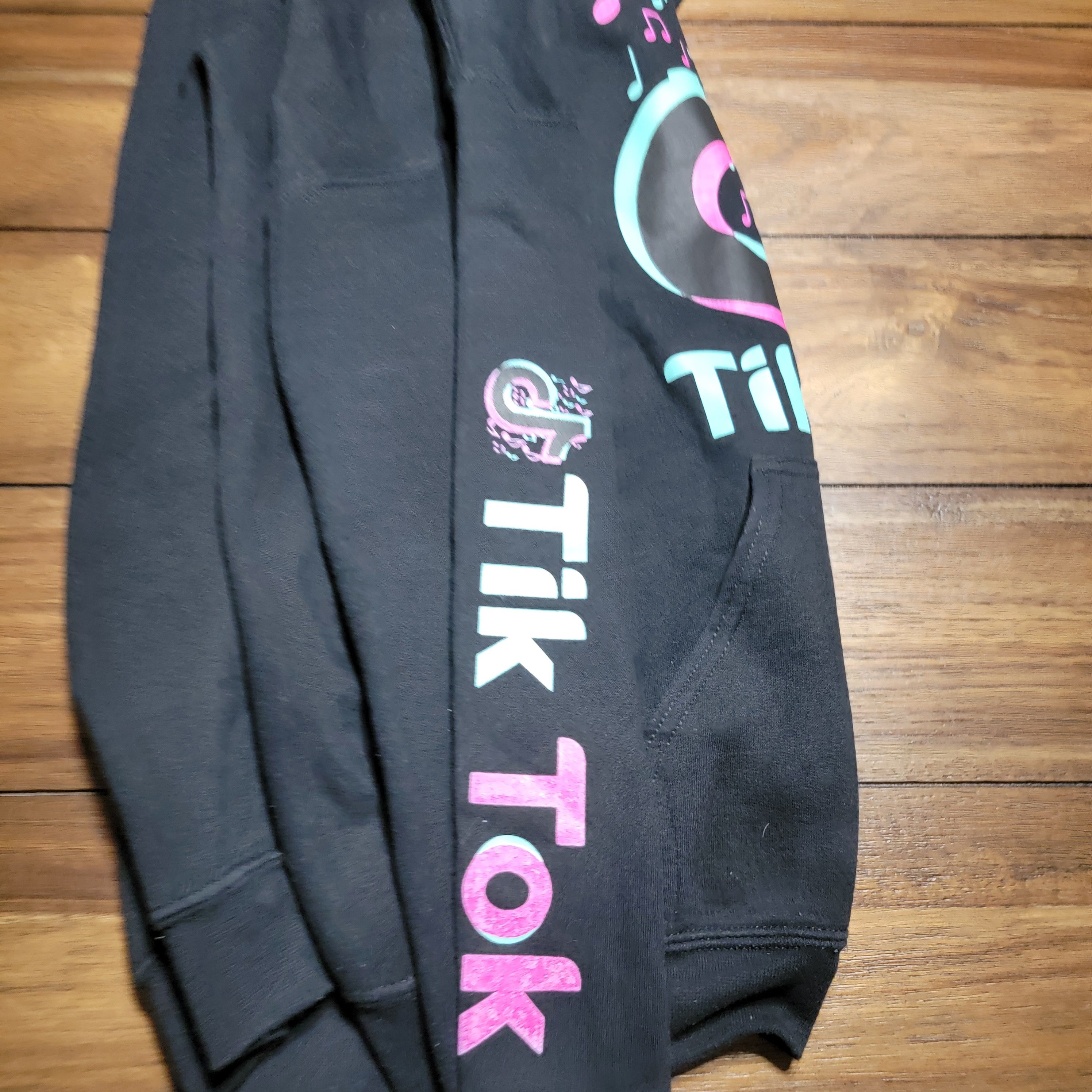 Gildan TikTok Pullover LS Hoodie Black - Size Small Size S / US 4 / IT 40 - 5 Thumbnail