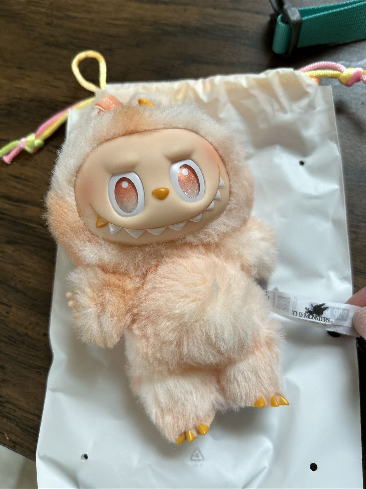 POP MART Big Into Energy Happiness Labubu Size ONE SIZE - 4 Thumbnail