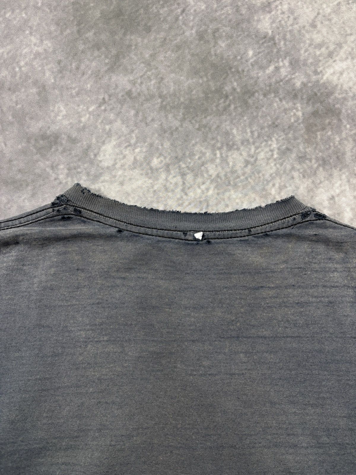 Vintage Thrashed Vintage Blank Tee Faded Distressed Bleach Sun 1990s Size US M / EU 48-50 / 2 - 9 Thumbnail
