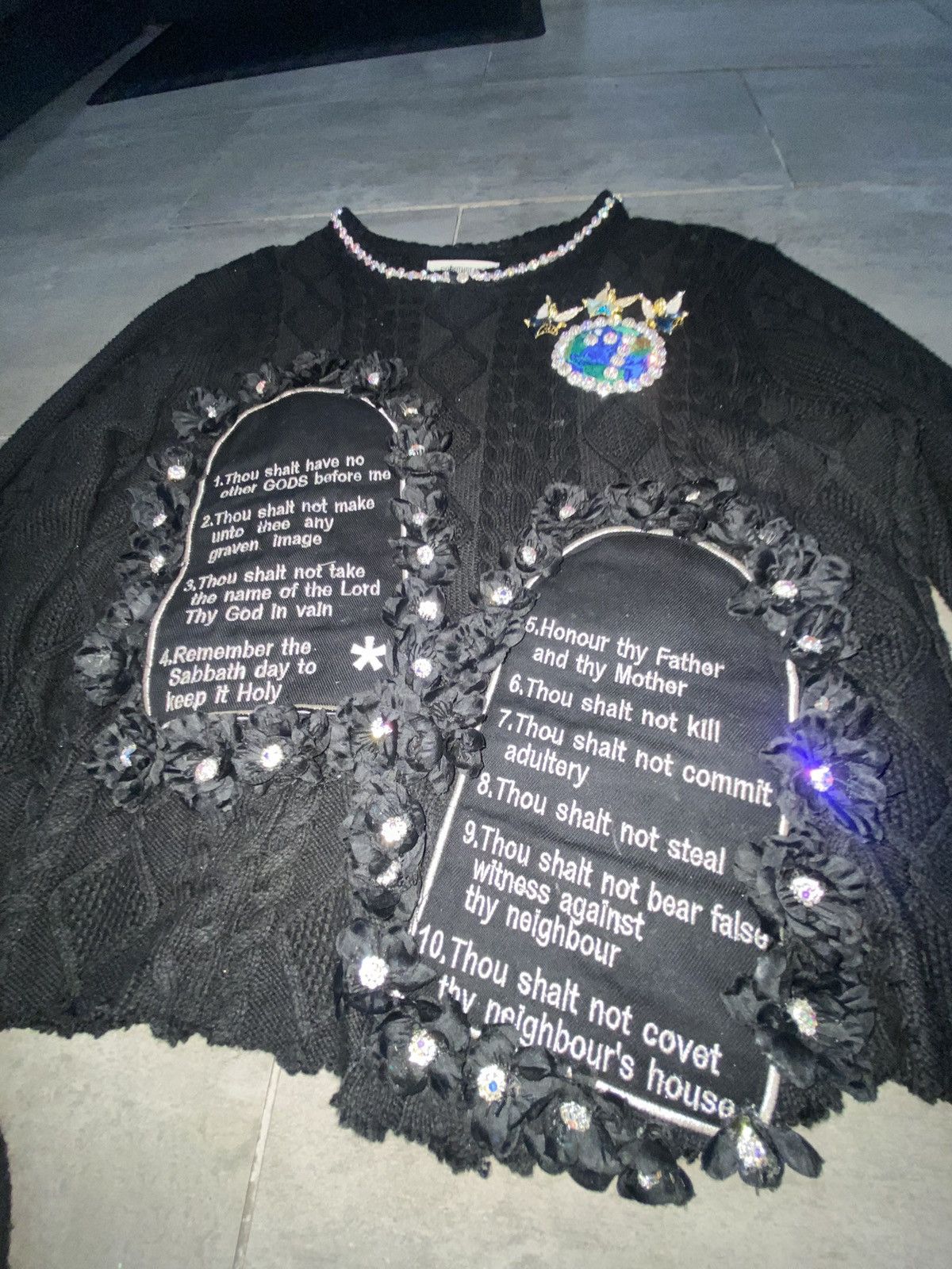 Japanese Brand Jeweled DECALOGUE 💎 Sweater SAMPLE Size US M / EU 48-50 / 2 - 4 Thumbnail