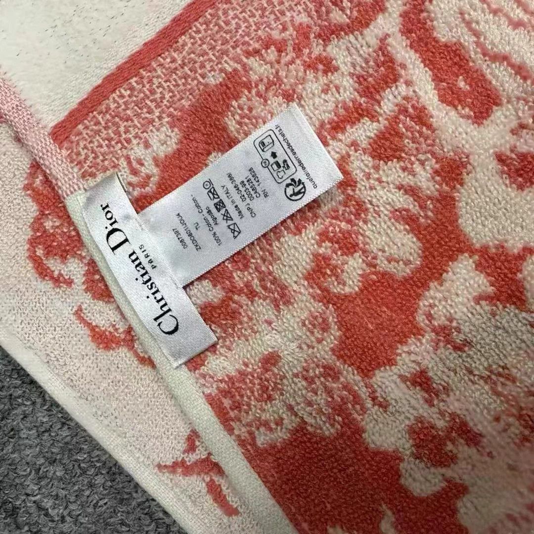 Dior Dior Beach Towel New In Box Size ONE SIZE - 3 Thumbnail