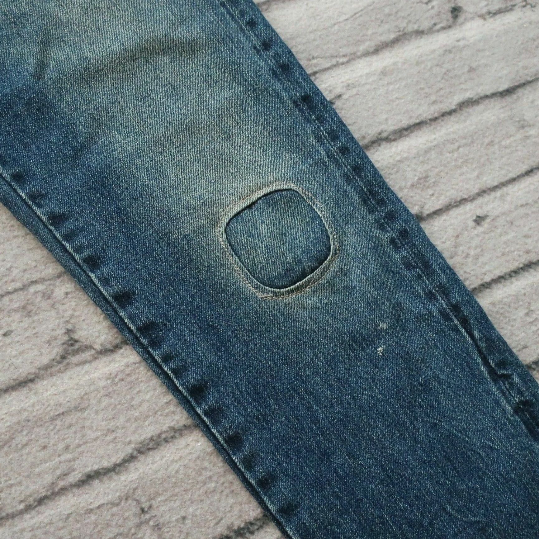 Denime VINTAGE Levis LVC 505 Big E Selvedge Denim Jeans 505-0217 Men Jeans Medium Wash 27" 26" inseam Size US 27 - 5 Thumbnail