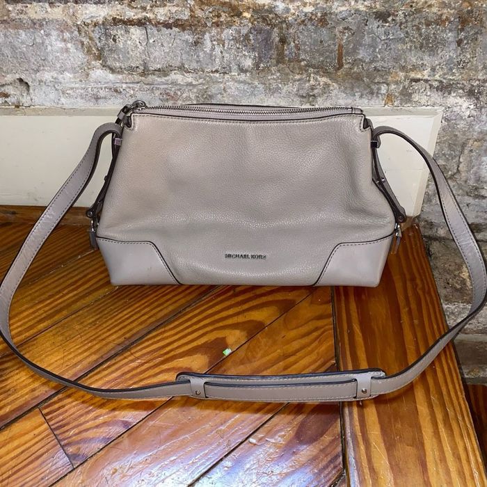 Crosby medium pebbled hot sale leather messenger