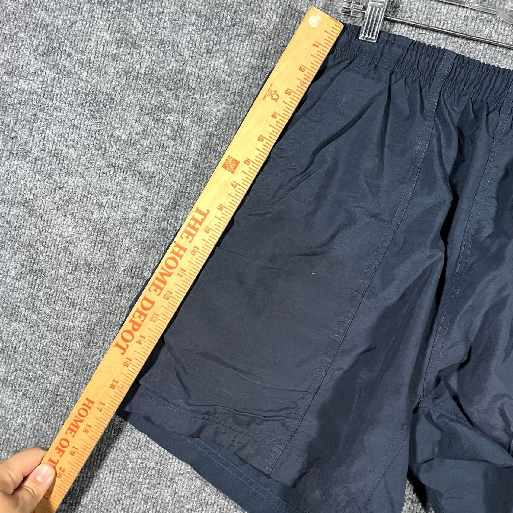 Nike VINTAGE Nike ACG Trail Shorts Mens Large Navy Nylon 2000s Swoosh Check Size US 33 - 5 Thumbnail