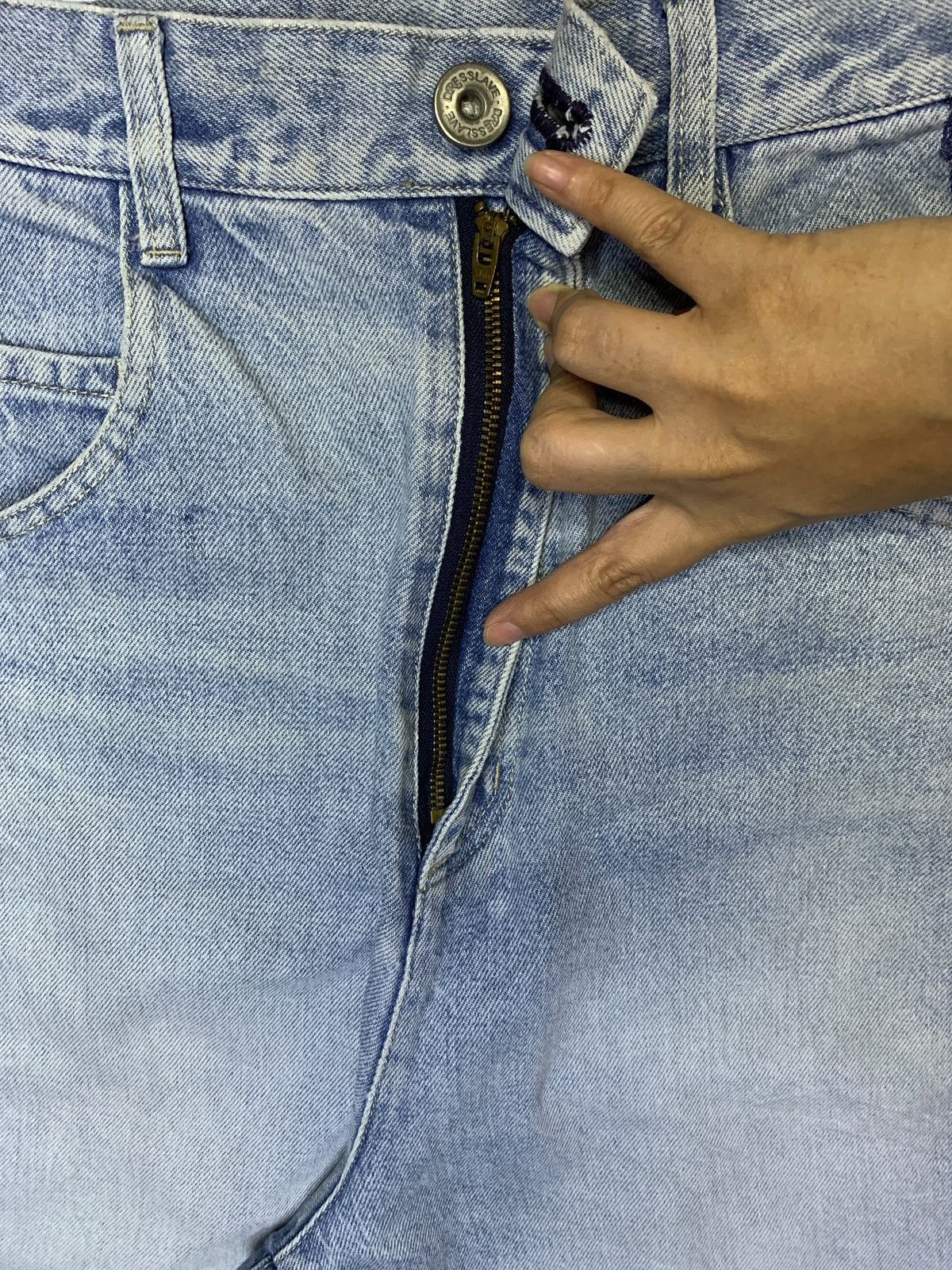 Japanese Brand Vintage Japanese Brand Light Wash Distress Wide Leg Jeans Size 25" / US 0 / IT 36 - 3 Thumbnail