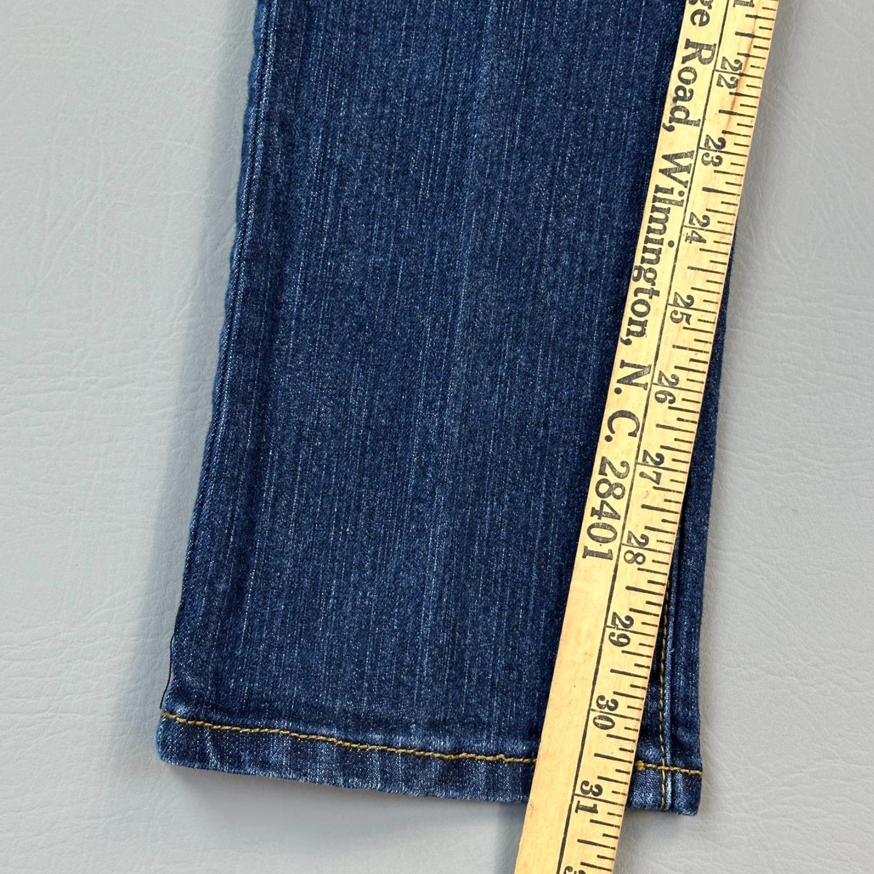 Southpole VINTAGE Southpole Jeans Women's 11 30x31 Dark Wash Mid Rise Stretch Studded Pocket Y2K Jeans Womens Regular 5-Pocket Denim Blue Size 32" / US 10 / IT 46 - 3 Thumbnail