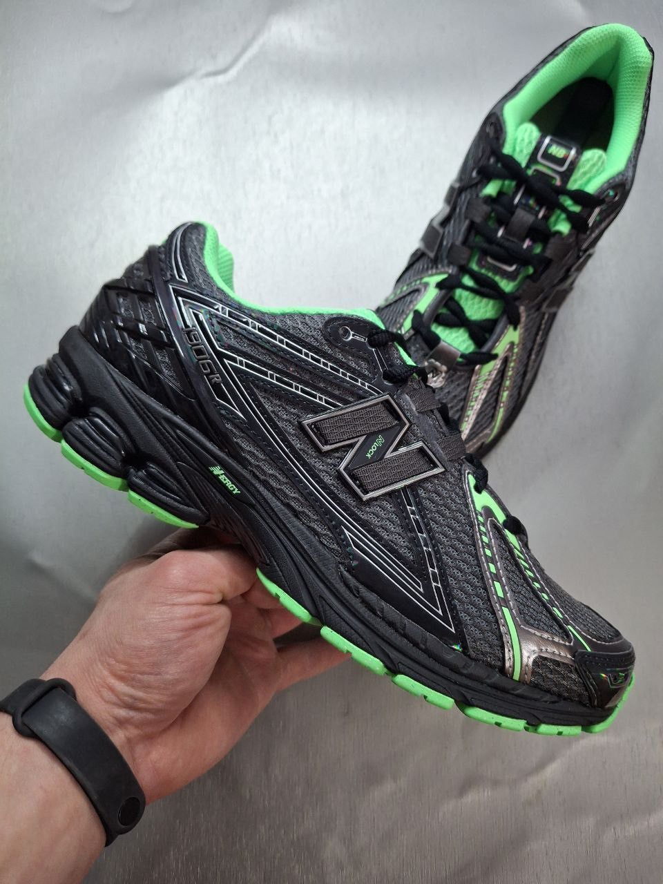 New Balance New Balance 1906 Black Silver Green Mens Sneakers Size US 9 / EU 42 - 1 Thumbnail