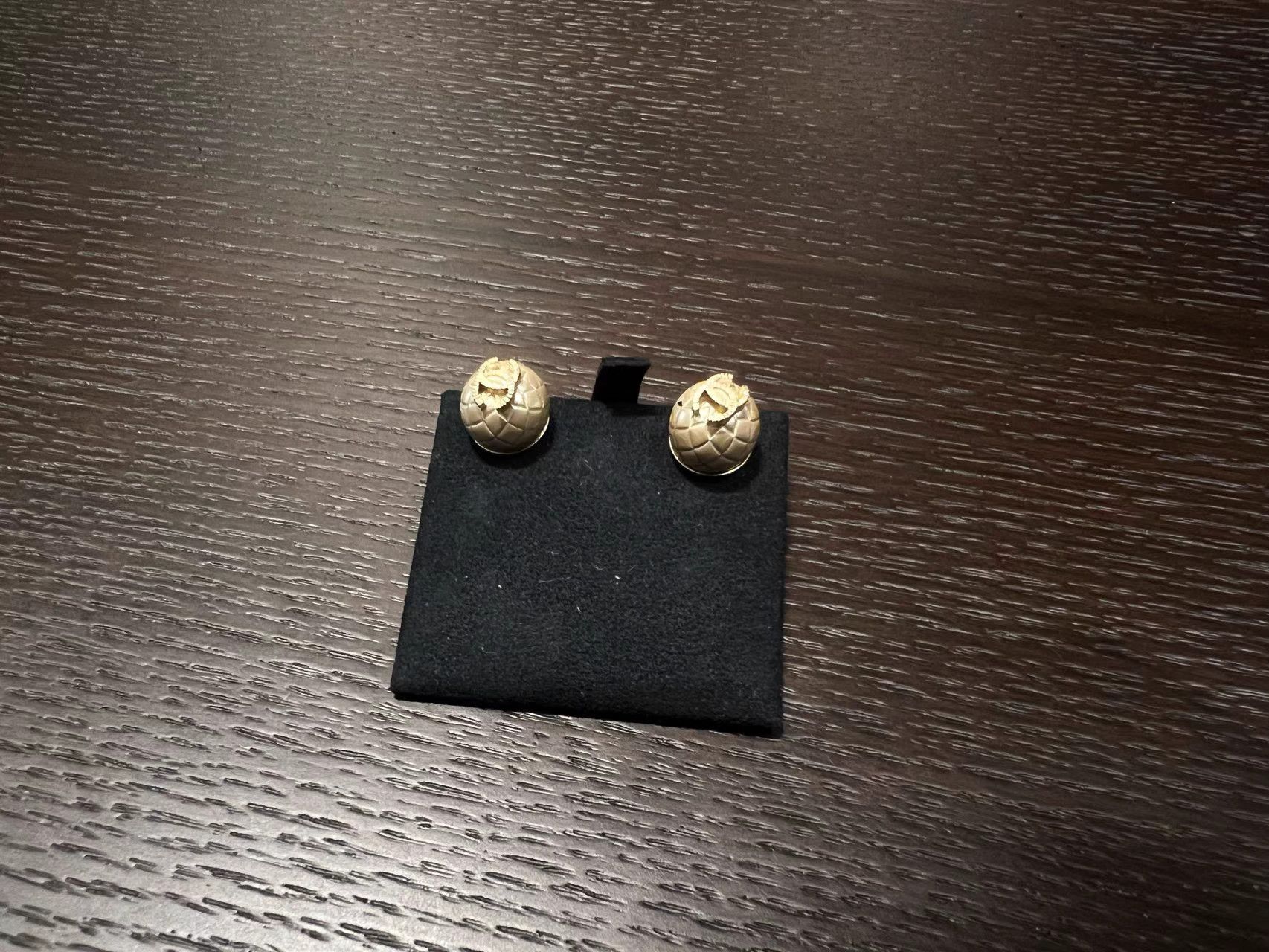 Chanel CHANEL Gold Ball Double C Earrings K1 Size ONE SIZE - 2 Thumbnail