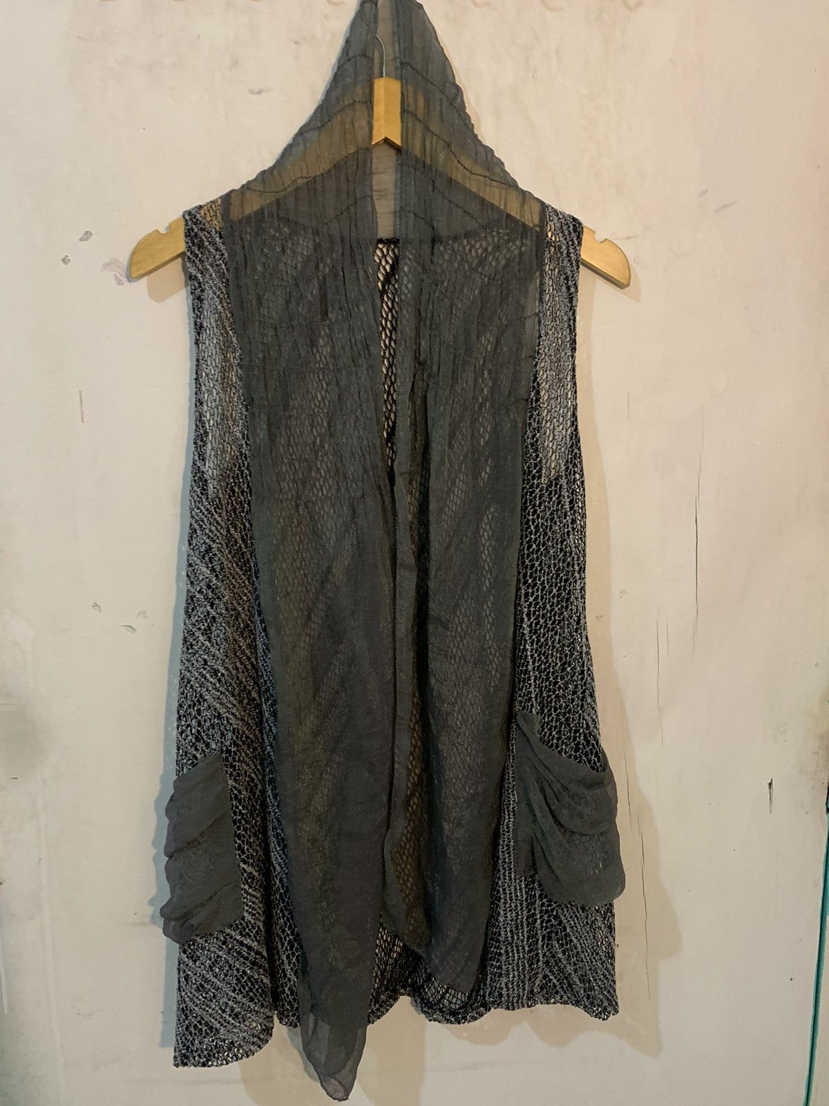If Six Was Nine •SOLD• Vest knith G.O.A styel Size US M / EU 48-50 / 2 - 1 Thumbnail