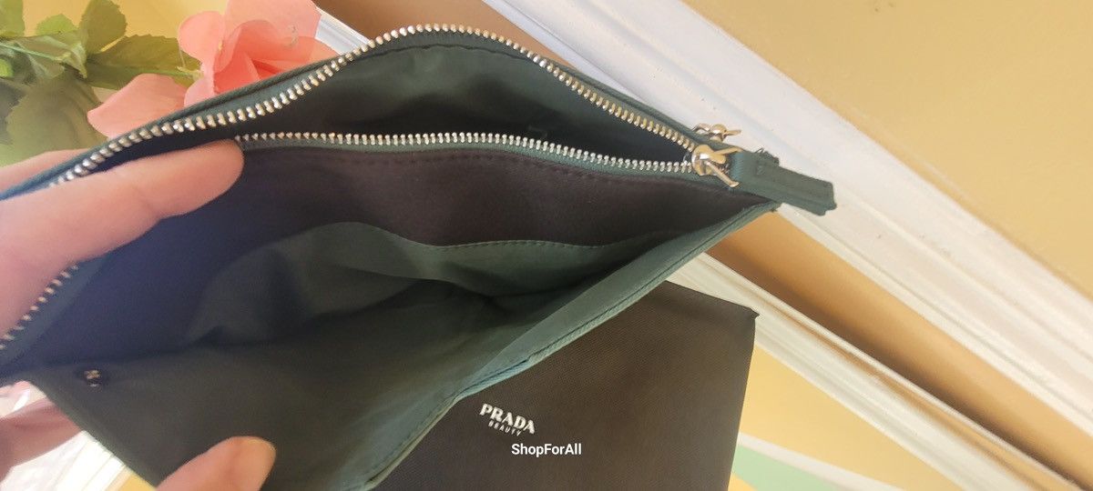 Prada Prada beaute Forest Green Cosmetic Pouch Size ONE SIZE - 6 Thumbnail