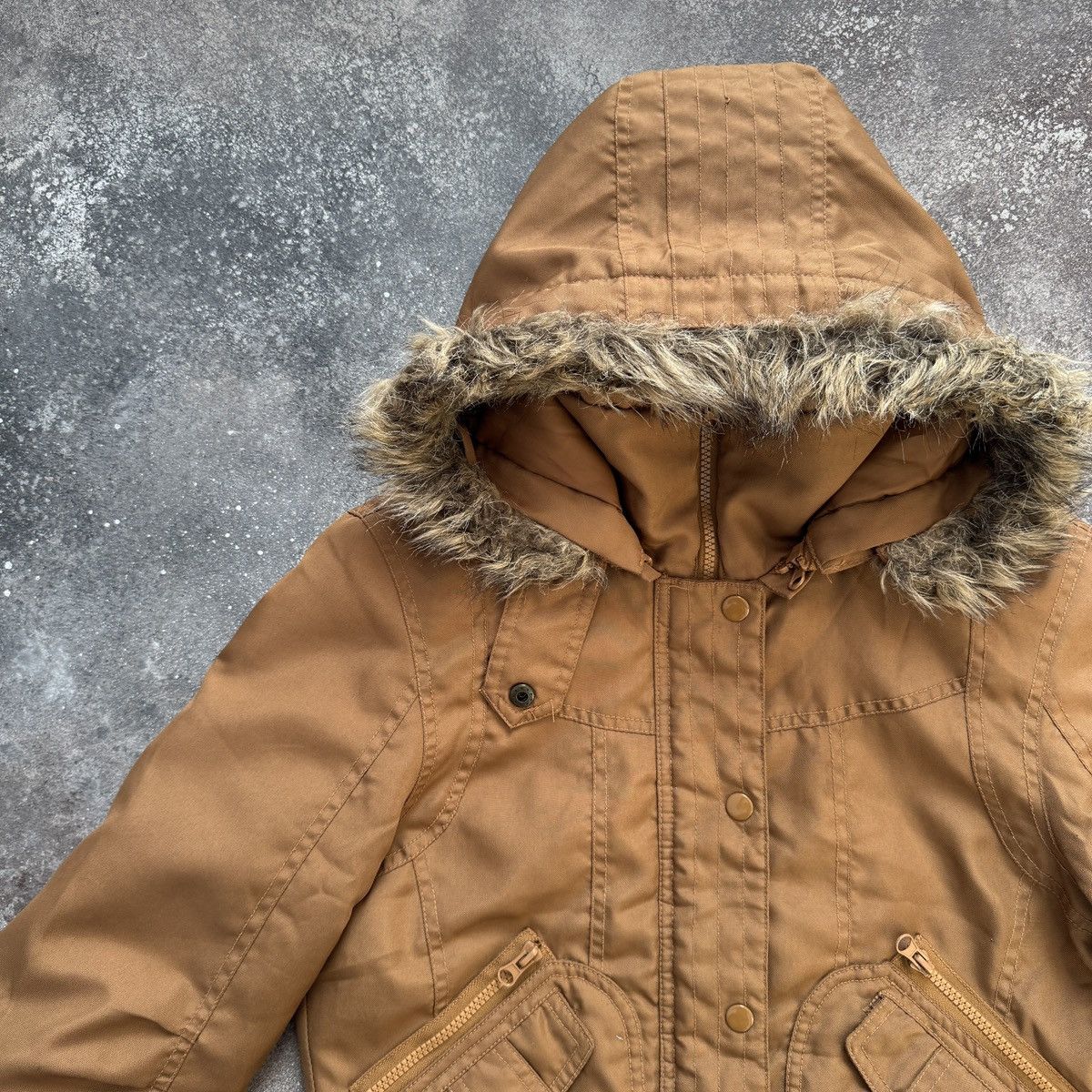 Japanese Brand Alaska Style Y2K Avant Garde Faux Fur Hooded Bomber Jacket Size S / US 4 / IT 40 - 3 Thumbnail