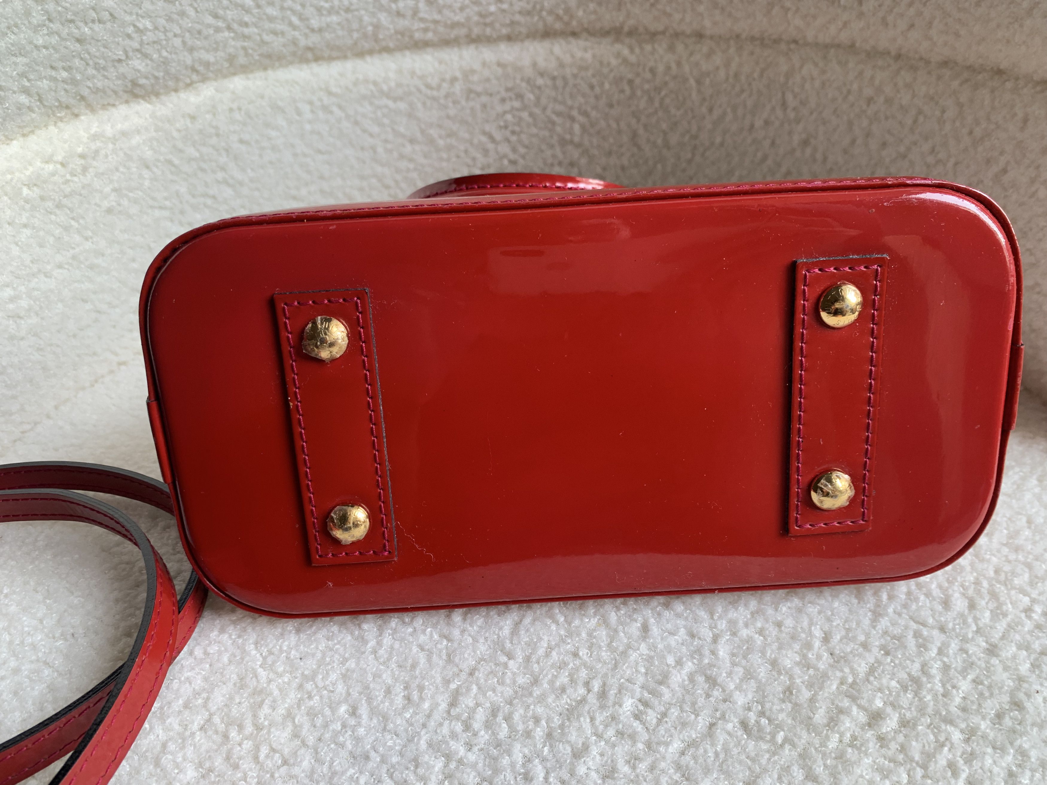 Louis Vuitton Authentic Louis Vuitton Alma BB Vernis – Rose Indien Size ONE SIZE - 9 Thumbnail