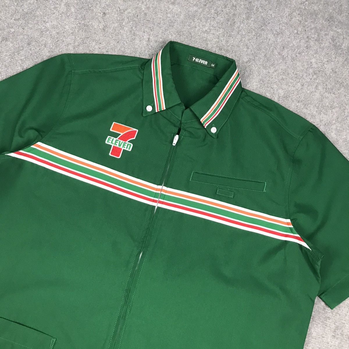 Japanese Brand 7 Eleven embroidery logo zipper Japan uniform work jacket Size US M / EU 48-50 / 2 - 2 Thumbnail