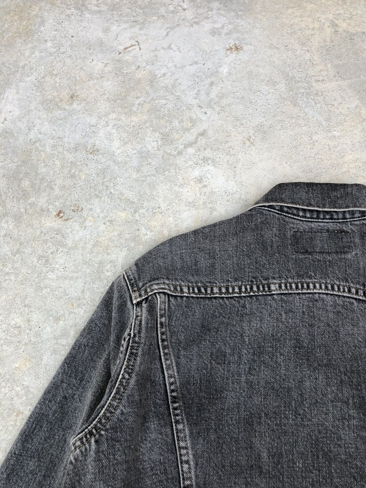 Levi's Vintage 90s Levis Denim Jacket Distressed Denim Size US M / EU 48-50 / 2 - 15 Thumbnail