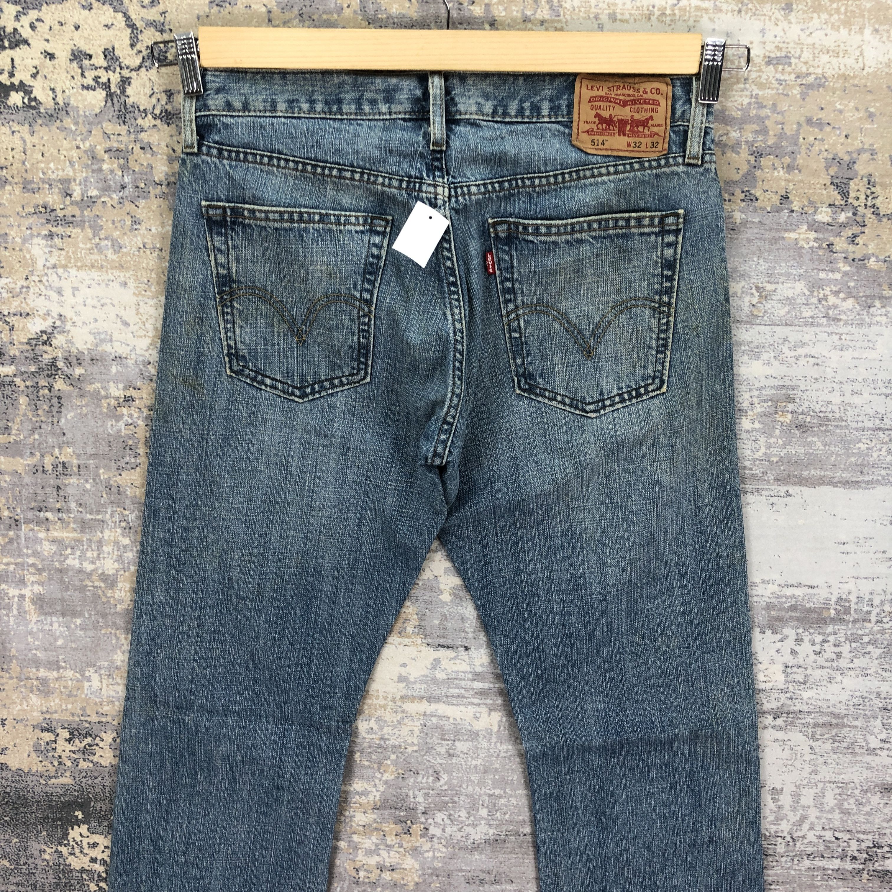Levi's Vintage Levis 514 Faded Jeans Levi's Dirty Light Wash Denim Size US 32 / EU 48 - 4 Thumbnail