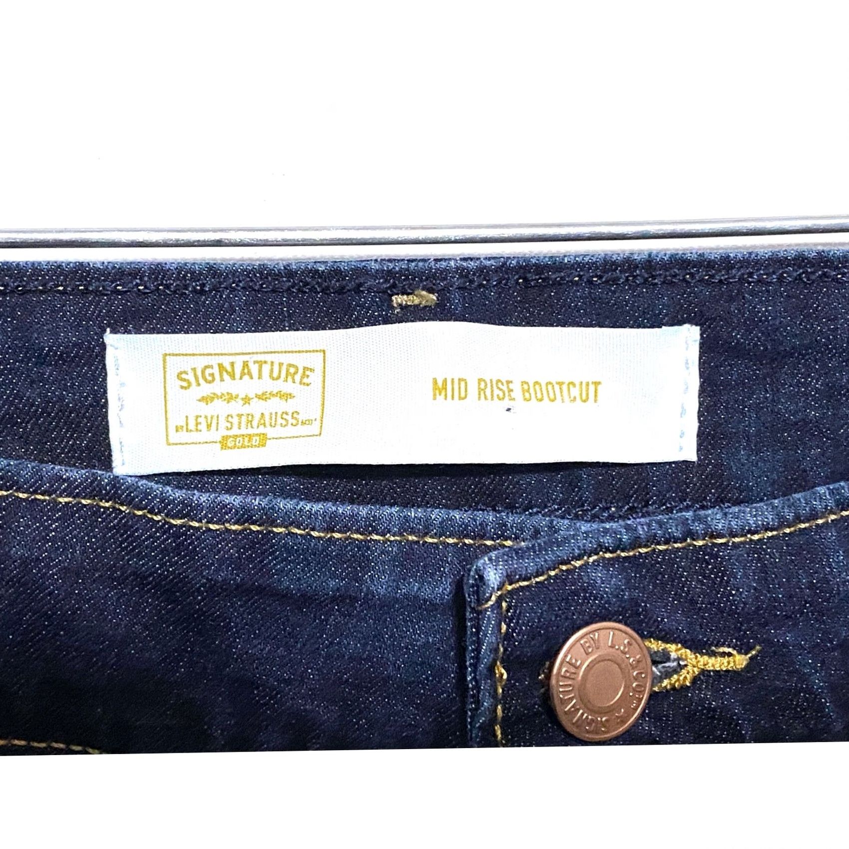Vintage VINTAGE Levi Strauss Signature Gold Mid Rise Bootcut Jeans Womens 38x30.5 Blue Size 26" / US 2 / IT 38 - 4 Thumbnail