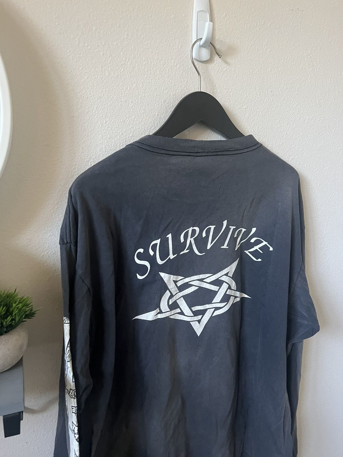 Saint Michael Saint Michael Survive Long Sleeve T-Shirt Size US XL / EU 56 / 4 - 8 Thumbnail
