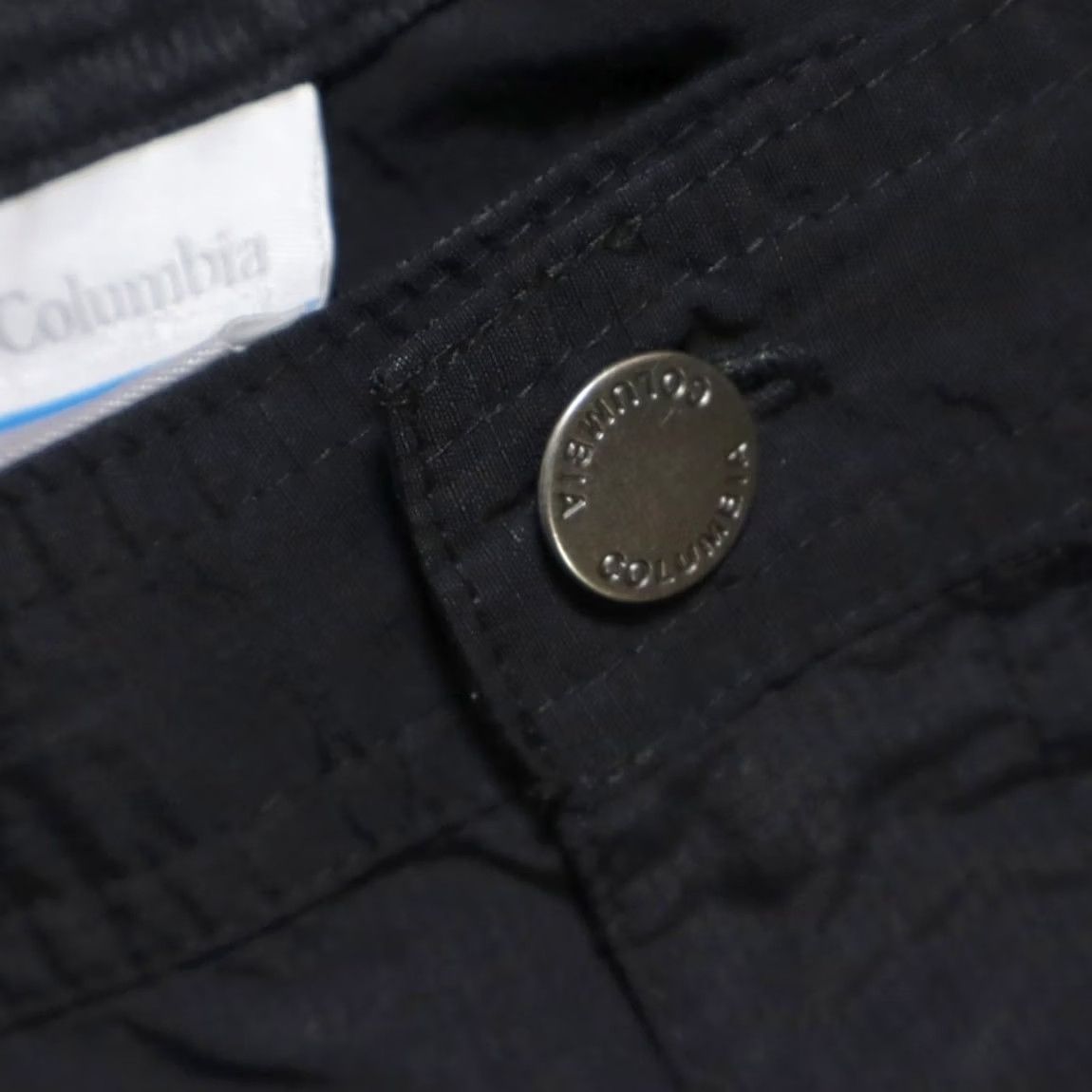 Vintage Columbia Omni-Shade Nylon Shell Cargo Shorts Black Men's 40 Size US 40 / EU 56 - 7 Thumbnail
