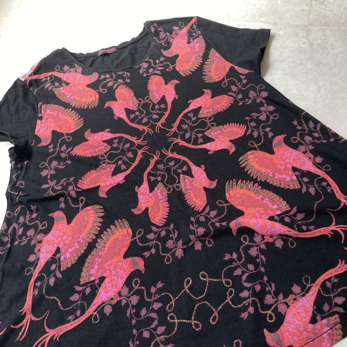 Custo Barcelona vintage custo barcelona abstract birds blouse t shirt Size XL / US 12-14 / IT 48-50 - 2 Thumbnail