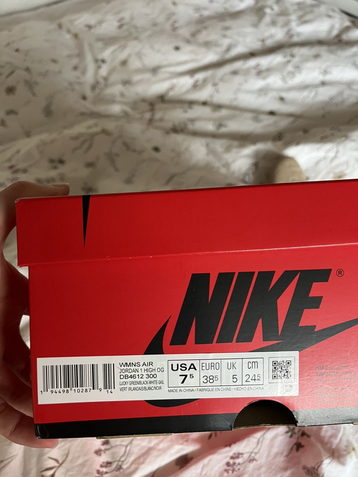 Nike Jordan 1 high lucky green🍀 Size US 7.5 / IT 37.5 - 10 Thumbnail