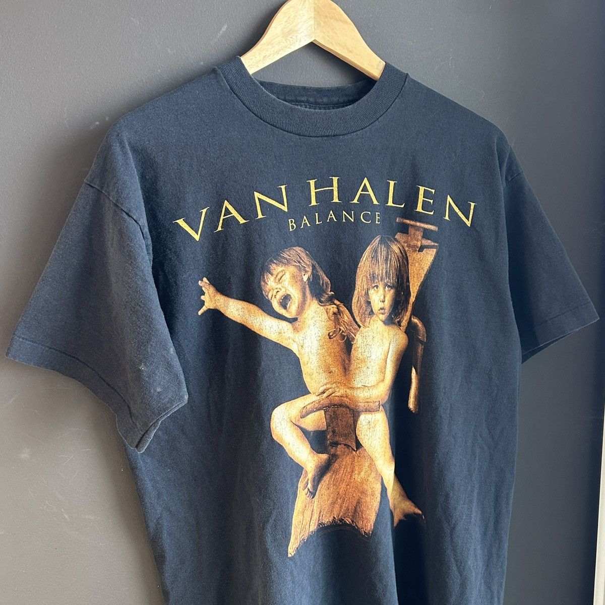 Band Tees Van Halen 1995 Balance Tour Single Stitch Vintage Tee Size US XL / EU 56 / 4 - 2 Thumbnail