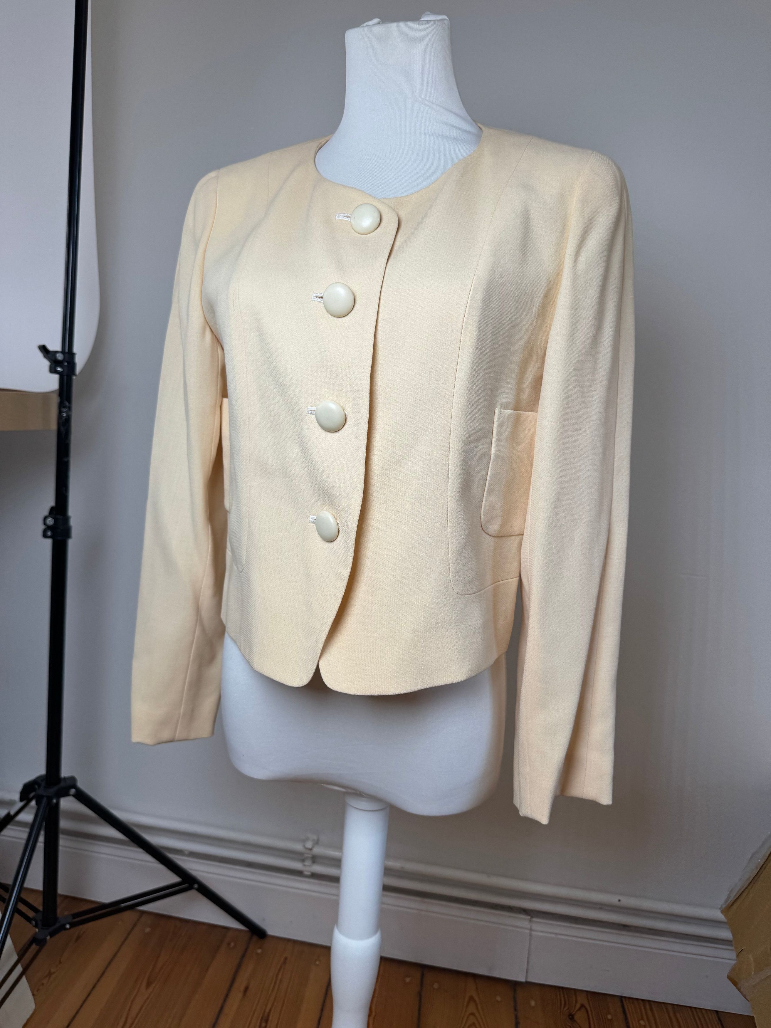 Balenciaga Vintage Silk Jacket beige M Size M / US 6-8 / IT 42-44 - 1 Thumbnail