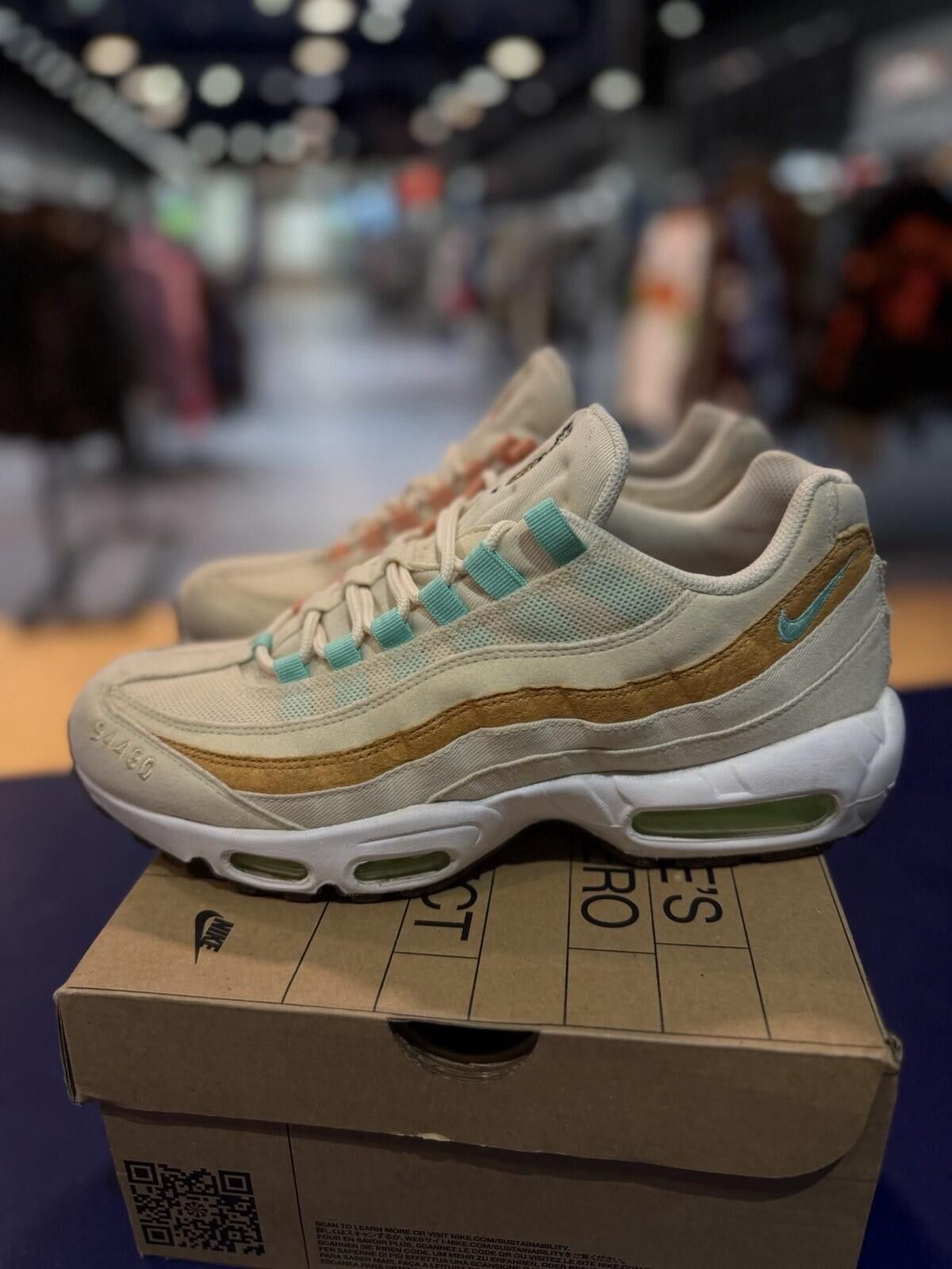 Nike Air Max 95 NRG Pineapple Men’s Size 10 (CZ0154 100) Size US 10 / EU 43 - 7 Thumbnail