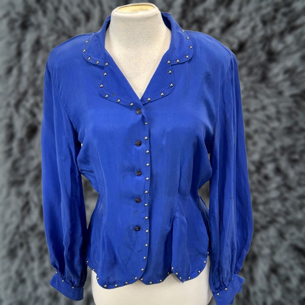 Vintage VINTAGE Hairston Roberson Ropa Blouse Western Cowgirl Womens M Blue Studded Long Sleeve Balloon Sleeve Collared Button Rayon Moderate Stains Size M / US 6-8 / IT 42-44 - 1 Thumbnail
