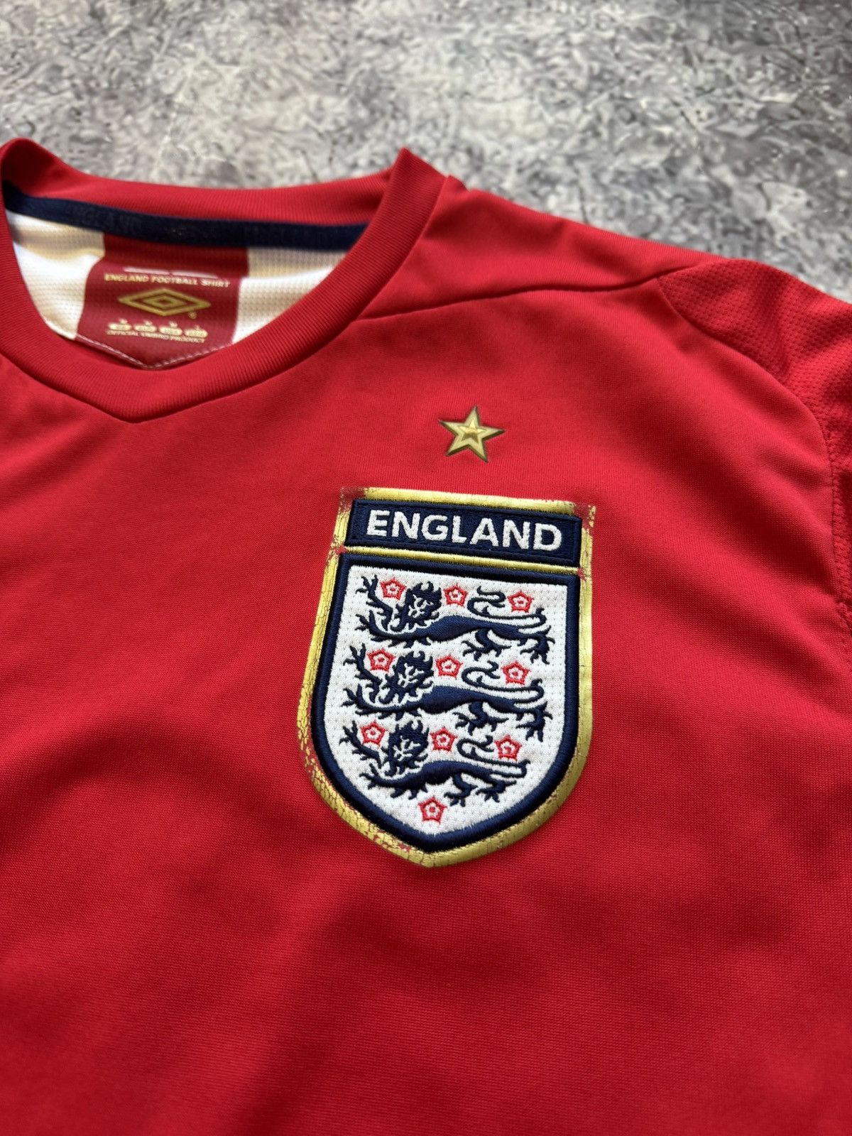 Umbro × Vintage Vintage 2006 England x Umbro Football Soccer Jersey Size US M / EU 48-50 / 2 - 6 Thumbnail