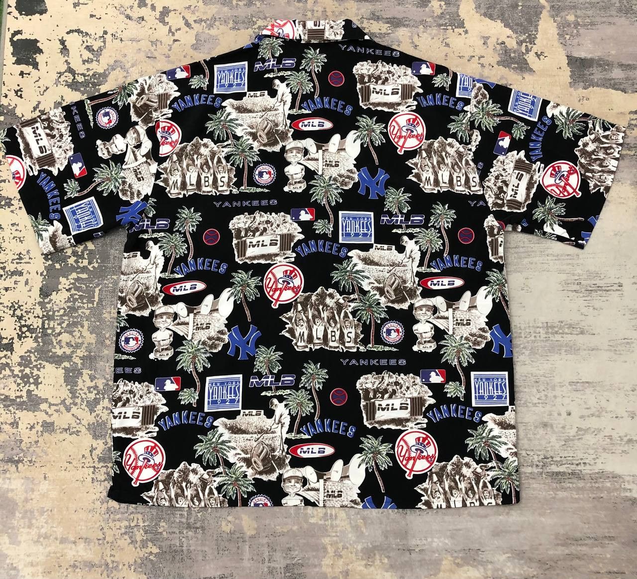 Cooperstown Collection T287 NY YANKEES X COOPERSTOWN COLLECTION BOWLING SHIRTS Size US XXL / EU 58 / 5 - 2 Thumbnail