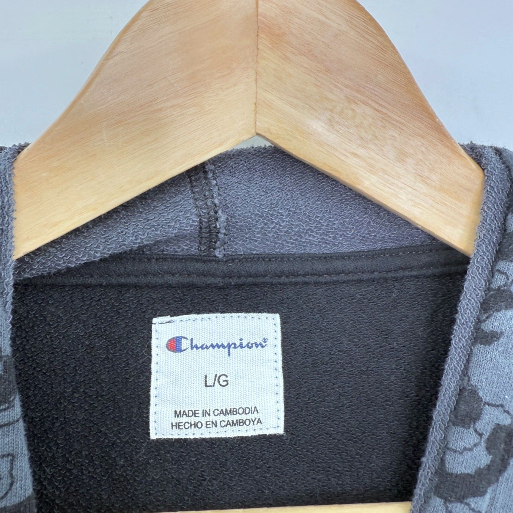 Champion Champion Women's Hoodie L Leopard Print Trim Pullover Black Size L / US 10 / IT 46 - 3 Thumbnail