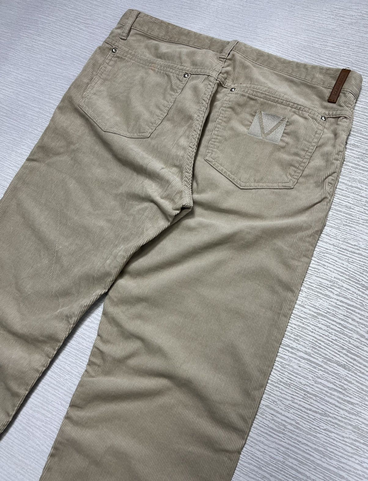 Louis Vuitton Louis Vuitton - “Gaston V” Slim Corduroy Trouser Size US 30 / EU 46 - 3 Thumbnail