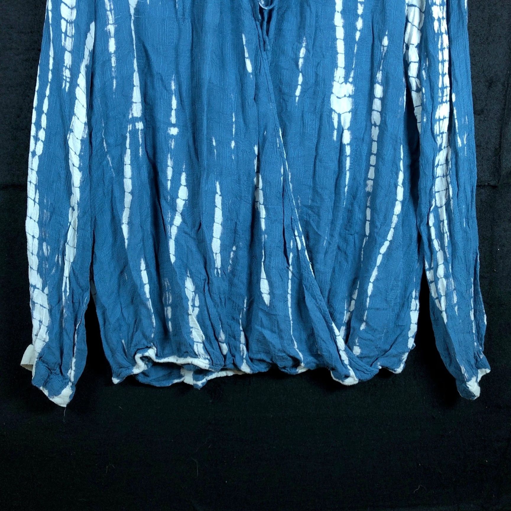 Vintage VINTAGE Knox Rose Blouse Womens Blue White V-Neck Long Sleeve 2XL Boho Casual Bohemian Normcore Peasant Tasseled N/A Size XXL / US 16-18 / IT 52-54 - 3 Thumbnail
