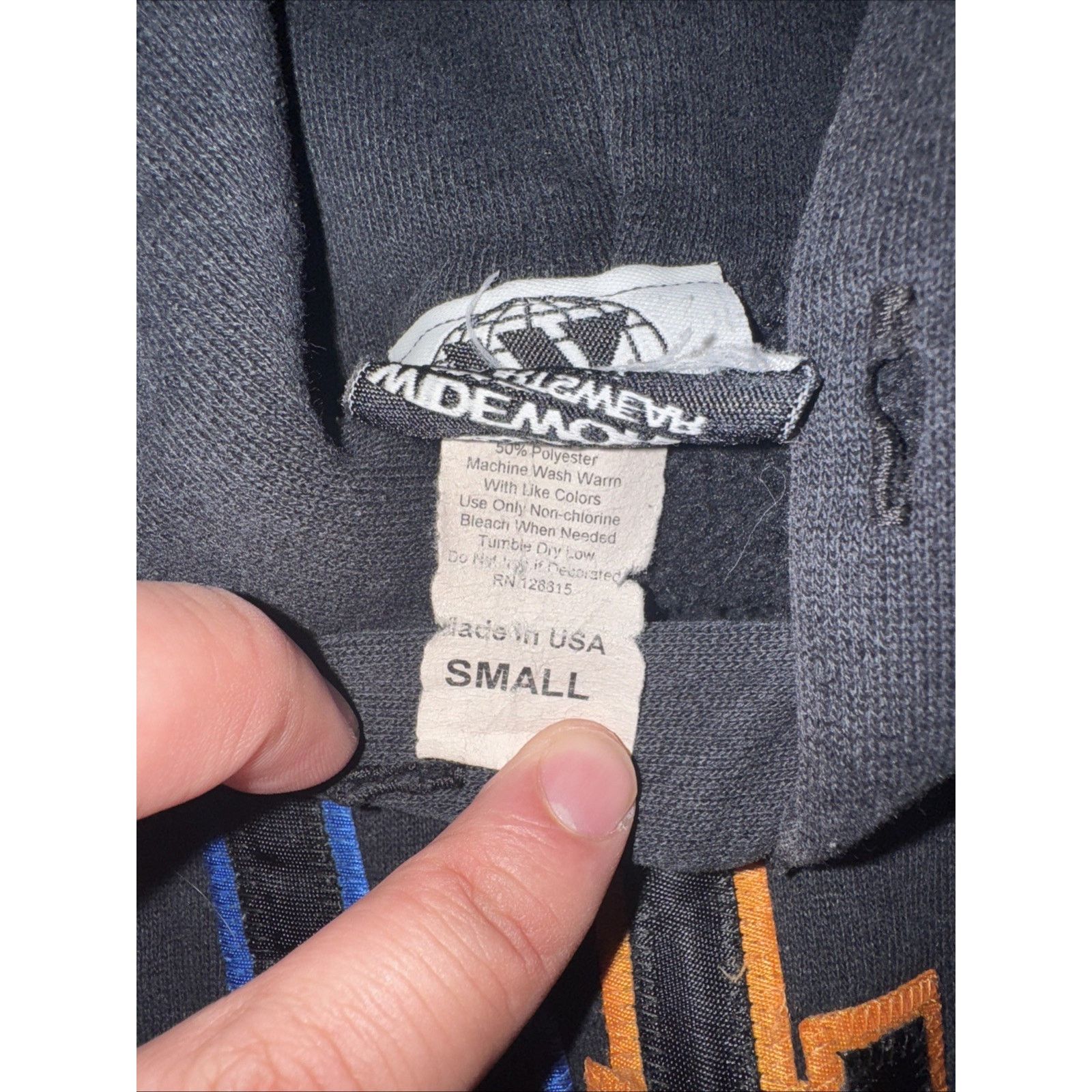 Vintage Wide World Sportswear Hoodie Black S 18x22 Illini Spellout Size US S / EU 44-46 / 1 - 4 Thumbnail