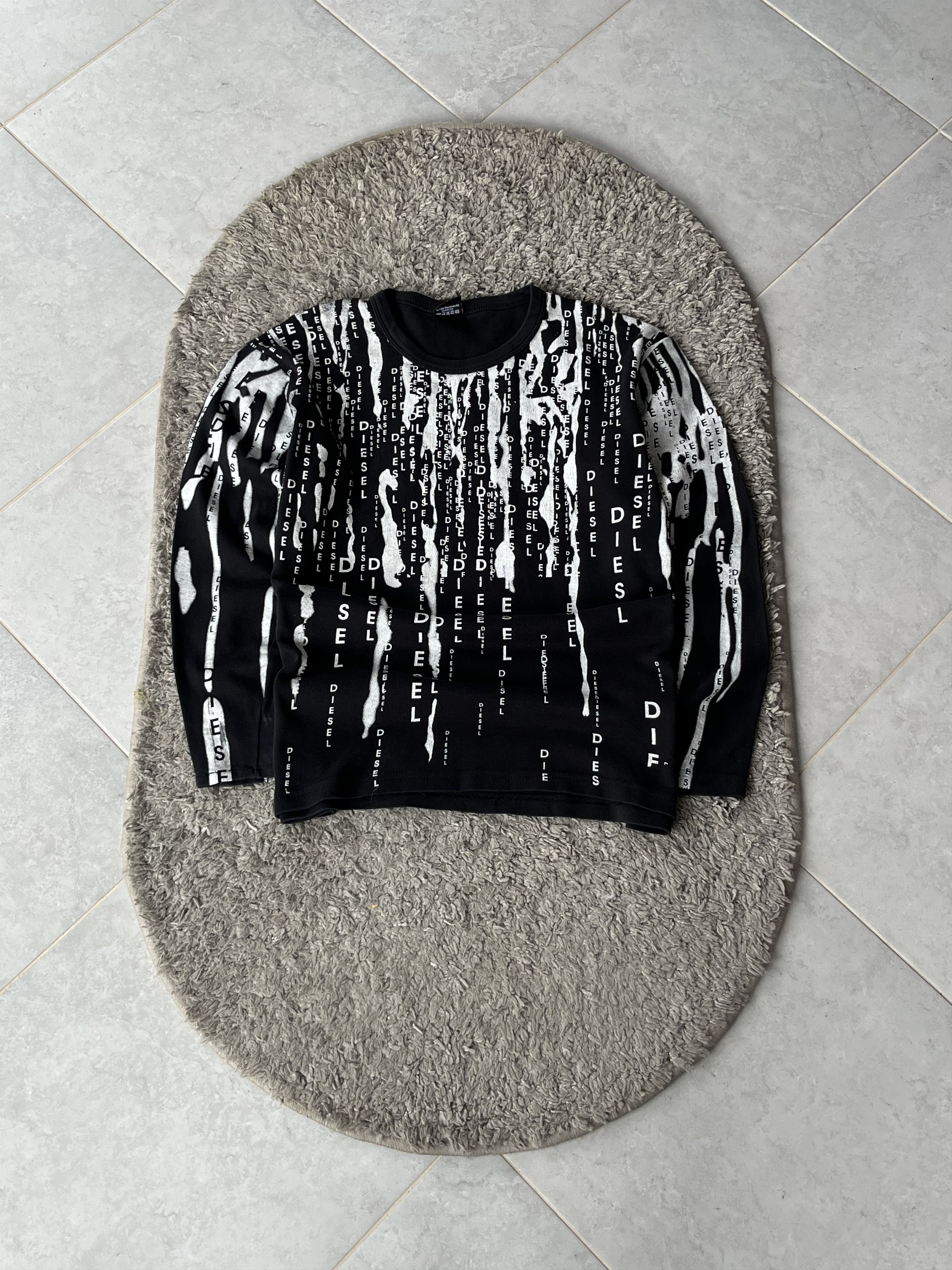 Diesel DIESEL Style Vintage Long Sleeve Monogram Drops size L(M) Size US L / EU 52-54 / 3 - 1 Thumbnail