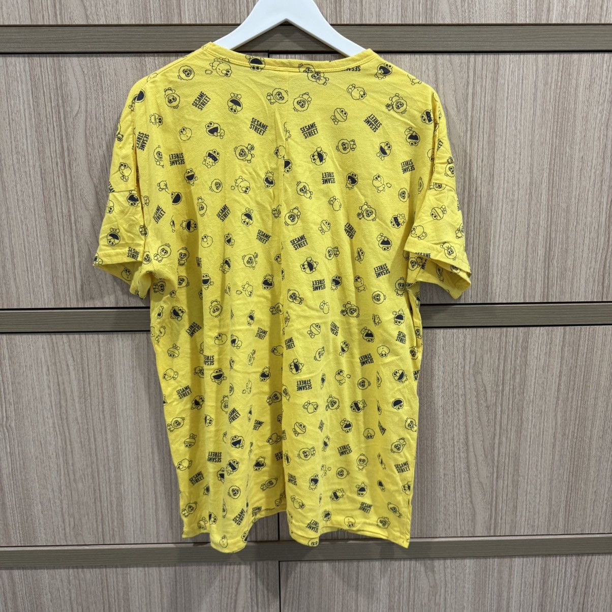 Cartoon Network Full Print Sesame Street Tee Size XL / US 12-14 / IT 48-50 - 2 Thumbnail
