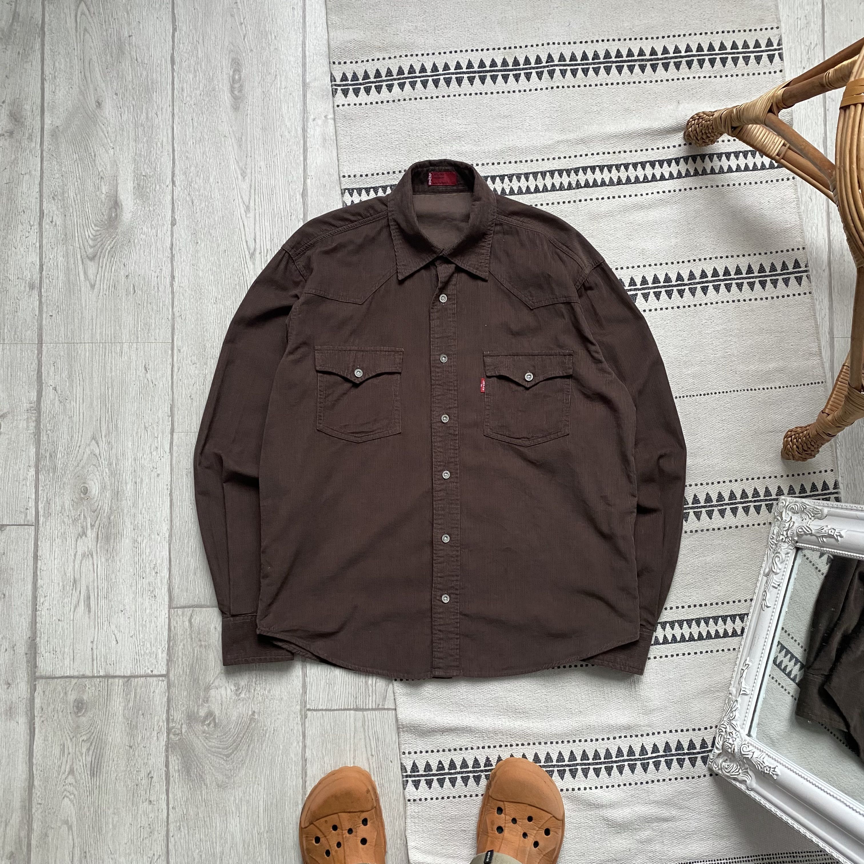 Levi's Vintage Clothing 🔥 Vintage 90s Levi's Shirt Brown Velvet Oversirt Western Size US M / EU 48-50 / 2 - 1 Thumbnail