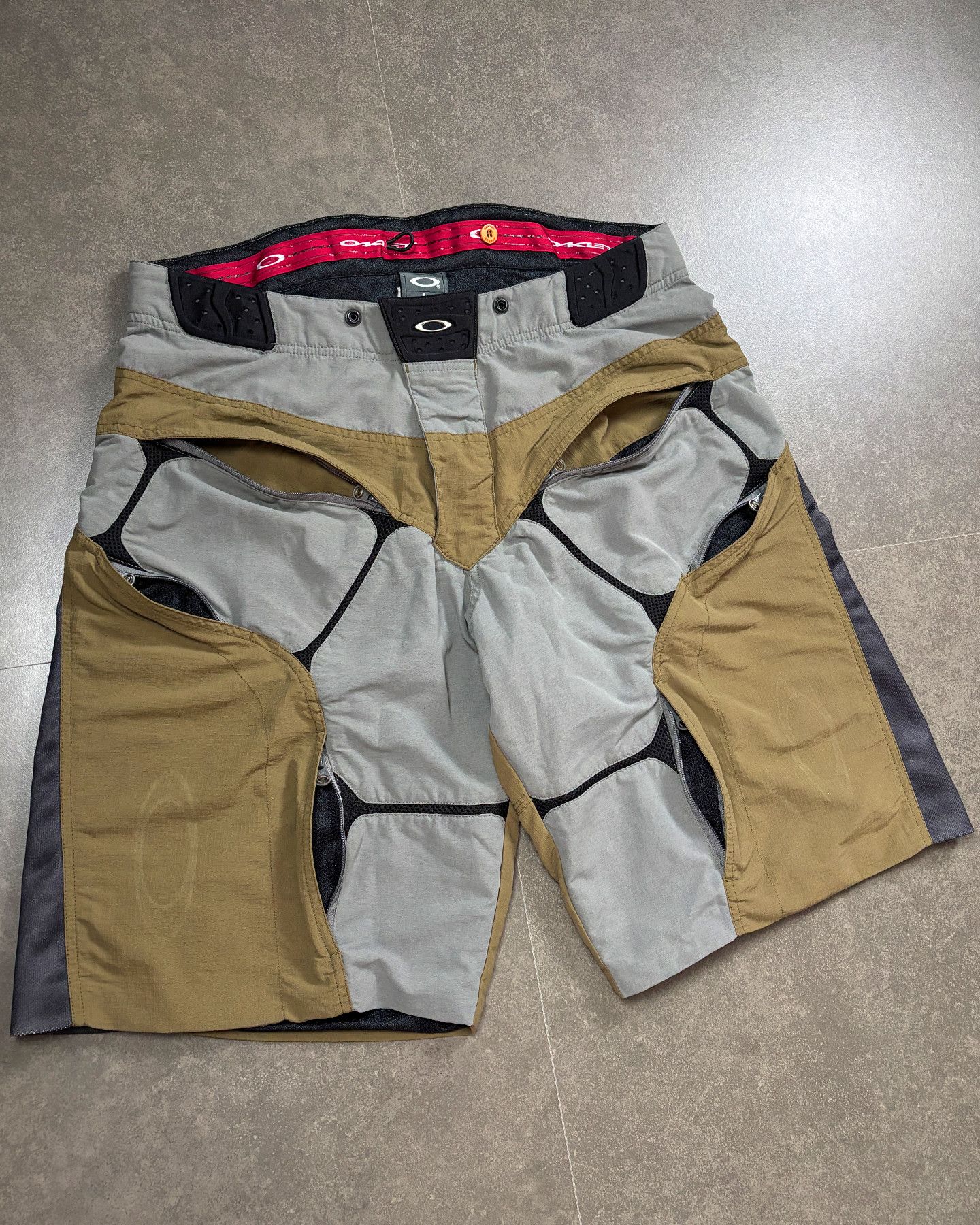 Oakley Oakley Software MTB Cycling Cargo Shorts Vintage Size US 34 / EU 50 - 4 Thumbnail
